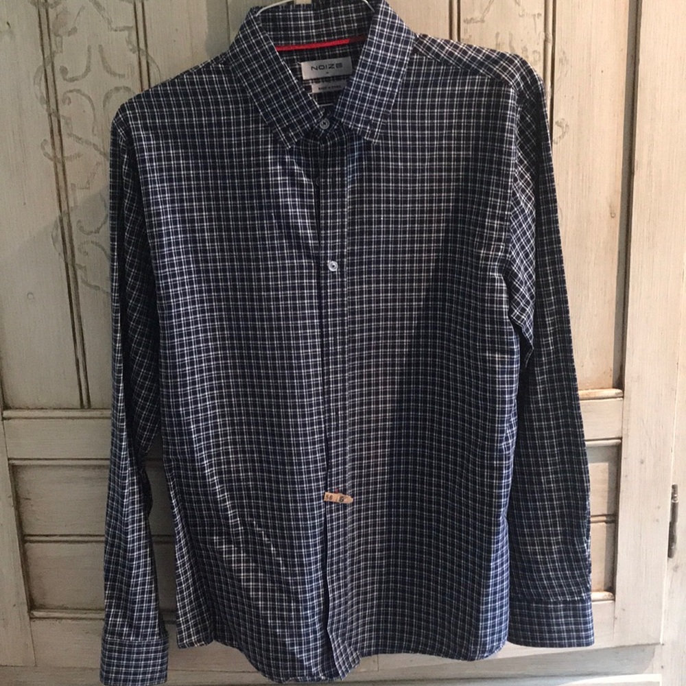 Noize blue & white plaid shirt w/buttondown collar